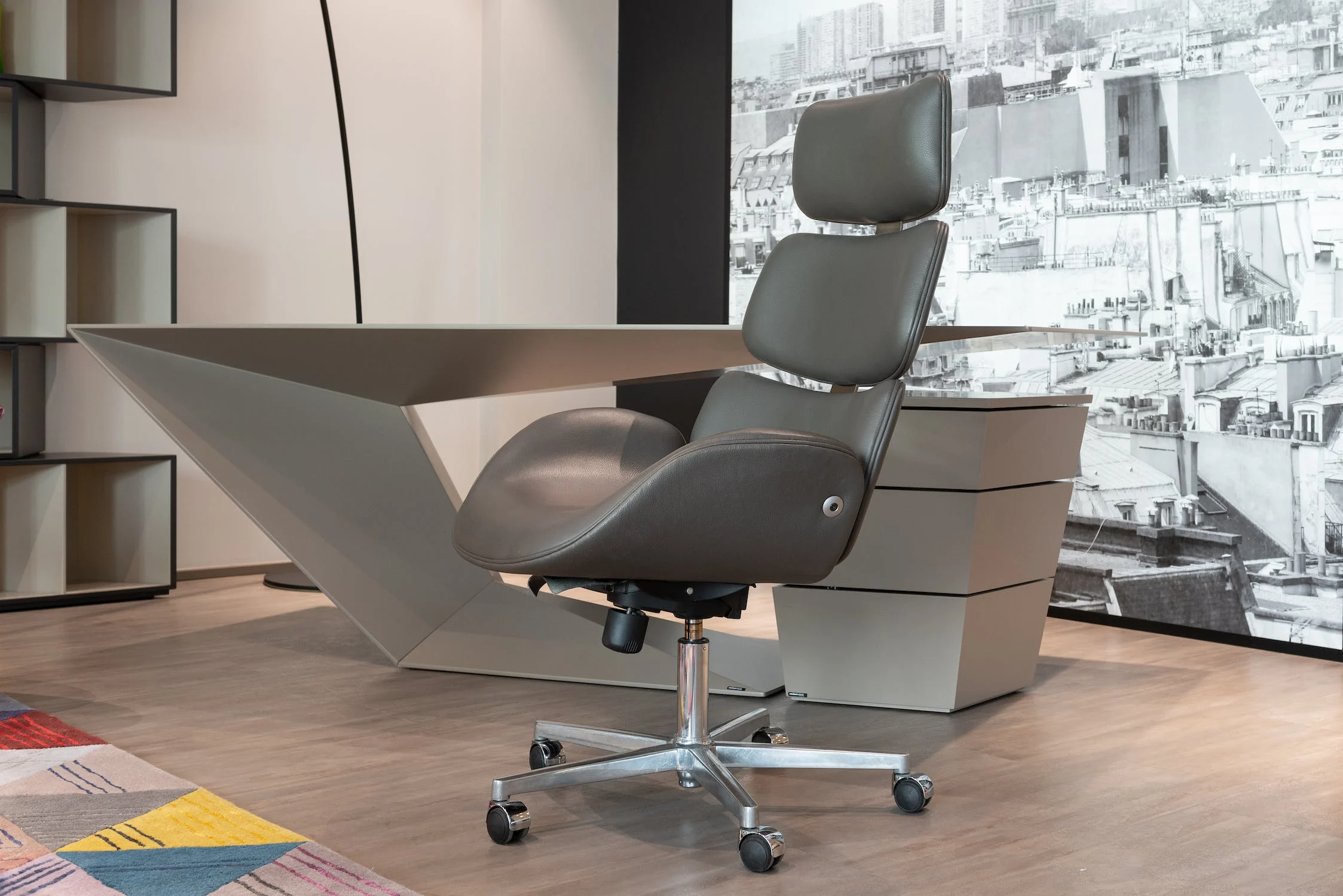 kancelářská židle s důmyslným designem